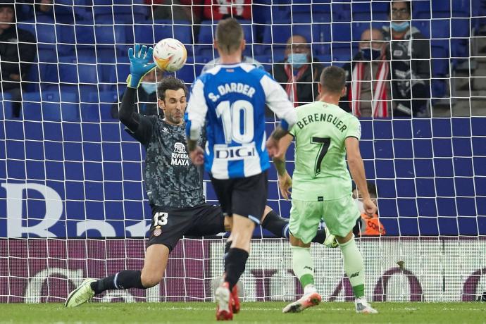 Diego López fue un auténtico muro en la primera vuelta para el Athletic en Cornellà (1-1).