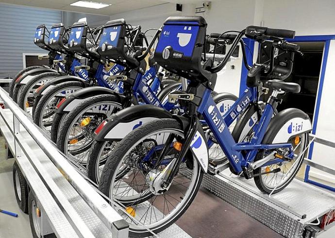 Bicicletas públicas de Dbizi en el almacén. Foto: Iker Azurmendi