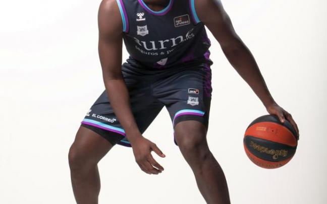 Khyri Thomas tuvo un debut brillante en el derbi ante el Baskonia.
