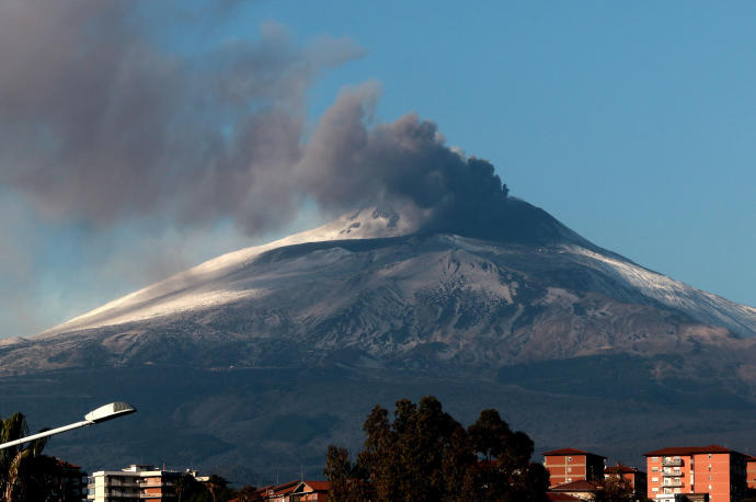 Imagen de archivo de una erupción del Etna.