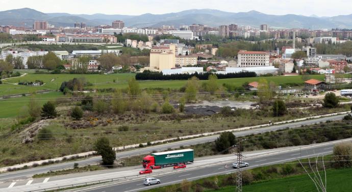 La estación del TAV, en Etxabakoitz, se desvincula de las 9.000 viviendas