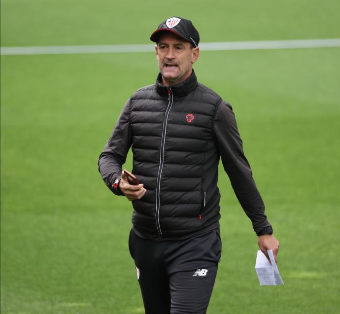 Joseba Etxeberria deja de ser entrenador del Bilbao Athletic tras dos temporadas al frente del equipo