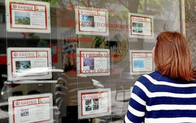 Etxe-agentzia baten artxiboko irudia. Argazkia: Pilar Barco