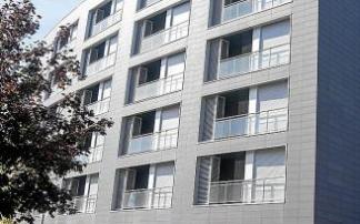 Edificio de apartamentos para mayores del paseo de Mons.