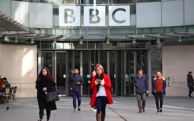 Rusia también ha suspendido la emisión del servicio internacional de la cadena británica BBC.