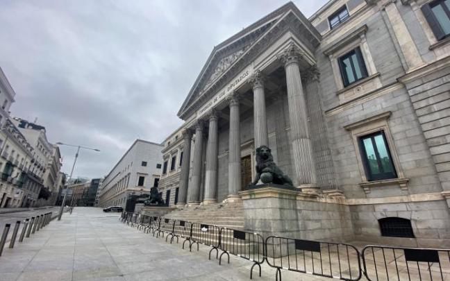 Fachada del Congreso de los Diputados. Fachada del Congreso de los Diputados.