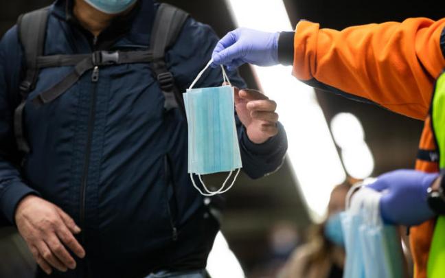 La mascarilla no es obligatoria en andenes y estaciones de viajeros.