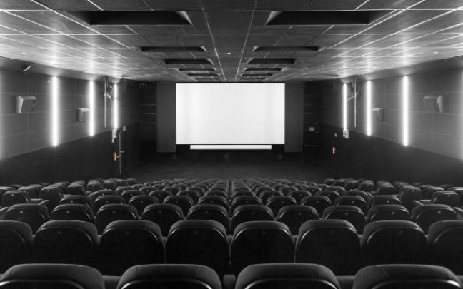 Una sala de cine. Una sala de cine.