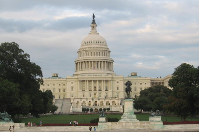 Imagen exterior del Capitolio, que ha sido evacuado tras recibir una falsa alarma.