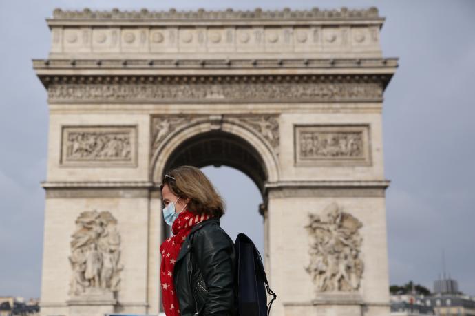 El Gobierno francés no descarta adelantar el fin del certificado covid