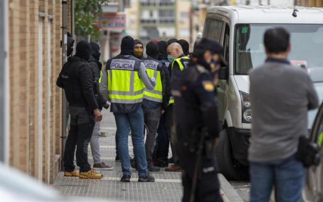 Intervención de la Policía Nacional. Intervención de la Policía Nacional.