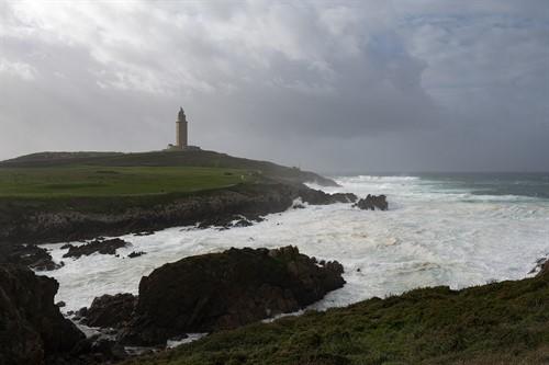Oleaje en la zona de la Torre de Hércules, en la costa de A Coruña, Galicia.