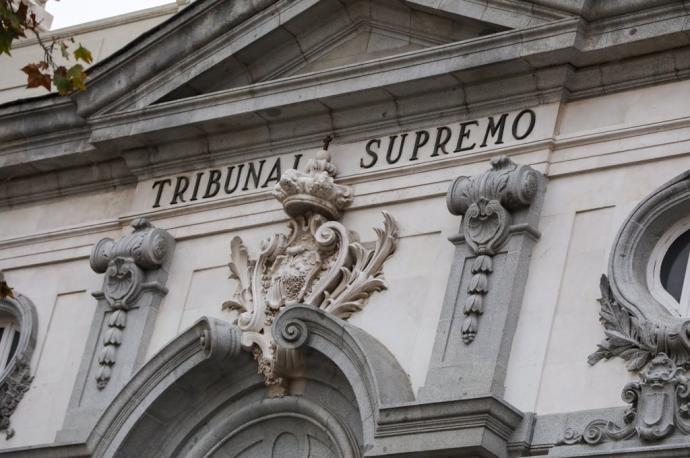 Detalle de la fachada del Tribunal Supremo en Madrid.