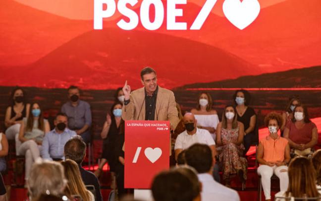 Pedro Sánchez durante su intervención en un acto en Sevilla Pedro Sánchez durante su intervención en un acto en Sevilla