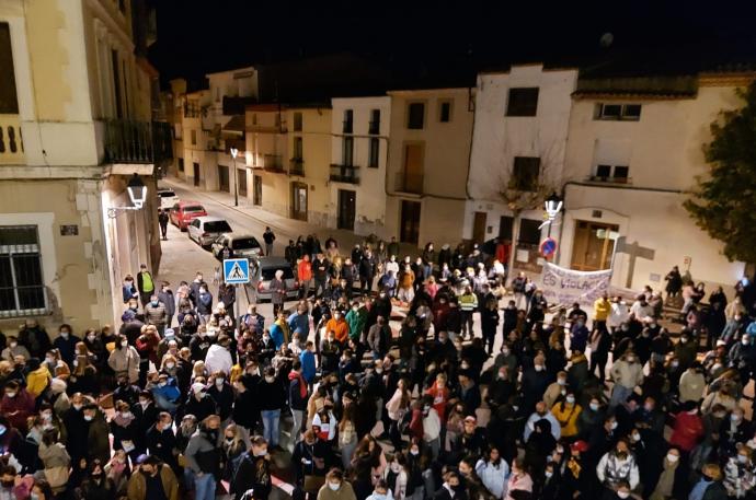 Concentración para condenar la agresión sexual a la menor en Igualada (Barcelona).