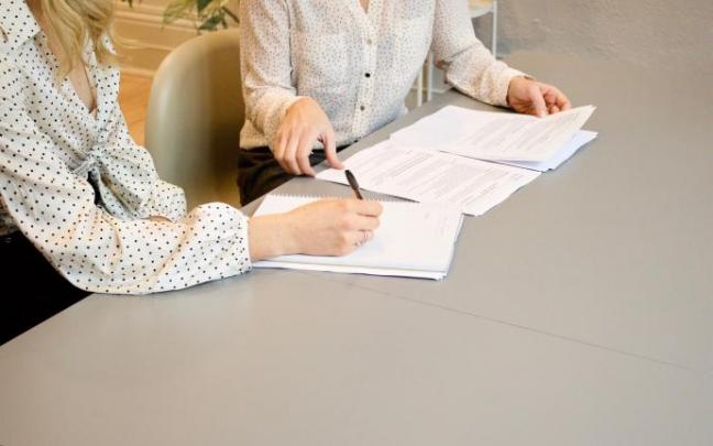 Imagen de recurso de mujeres en cargos directivos. Imagen de recurso de mujeres en cargos directivos.
