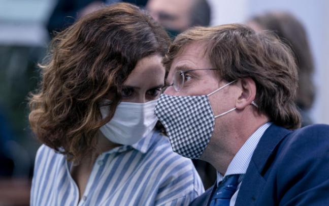 El alcalde de Madrid, José Luis Martínez-Almeida y la presidenta de la Comunidad de Madrid, Isabel Díaz Ayuso.