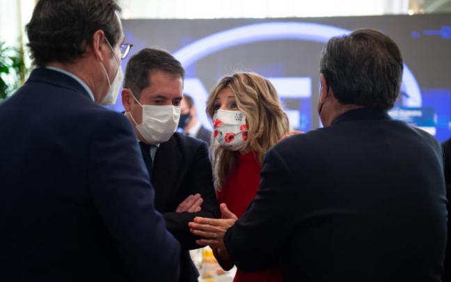 El presidente de la CEOE, Antonio Garamendi, y ministra de Trabajo y Economía Social, Yolanda Díaz.