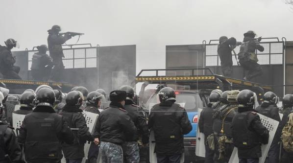Protestas en Almaty (Kazajistán).