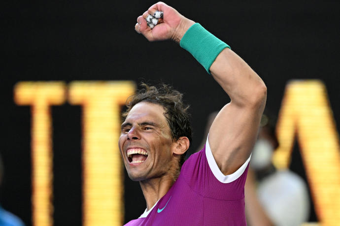 Rafael Nadal después de ganar su partido de cuartos de final contra Denis Shapovalov.