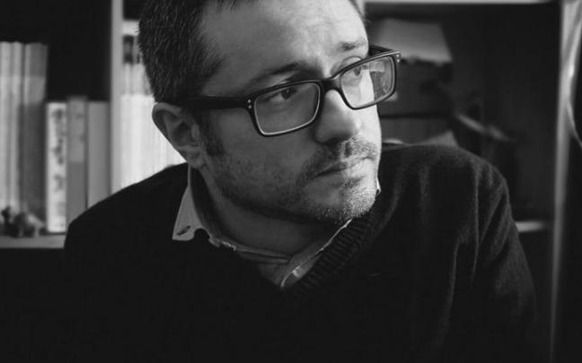 El director Roberto Pérez Toledo.