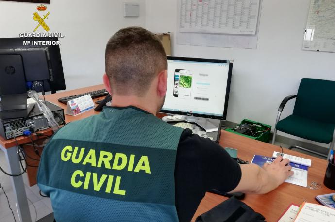 Agente de la Guardia Civil de Carmona (Sevilla).