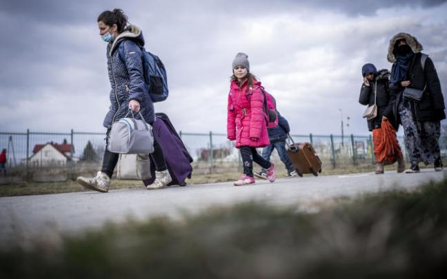 Polonia es uno de los principales países que ha acogido a los refugiados ucranianos. Polonia es uno de los principales países que ha acogido a los refugiados ucranianos.