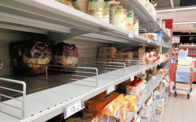 La medida coincide con la falta de suministro de determinados productos.