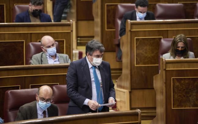 El portavoz del PNV en el Congreso, Aitor Esteban, interviene en un pleno. El portavoz del PNV en el Congreso, Aitor Esteban, interviene en un pleno.