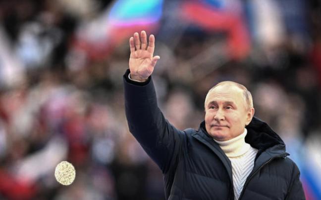 "No me parece que vayamos camino de una III Guerra Mundial, aunque con un loco al frente nunca se sabe", ha señalado.