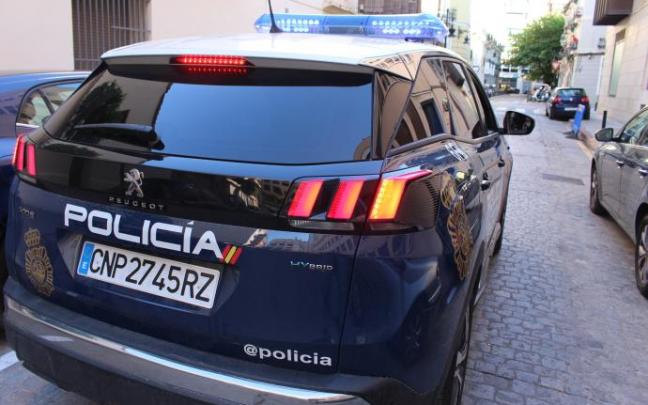 Imagen de archivo de coche patrulla de la Policía Nacional. Imagen de archivo de coche patrulla de la Policía Nacional.