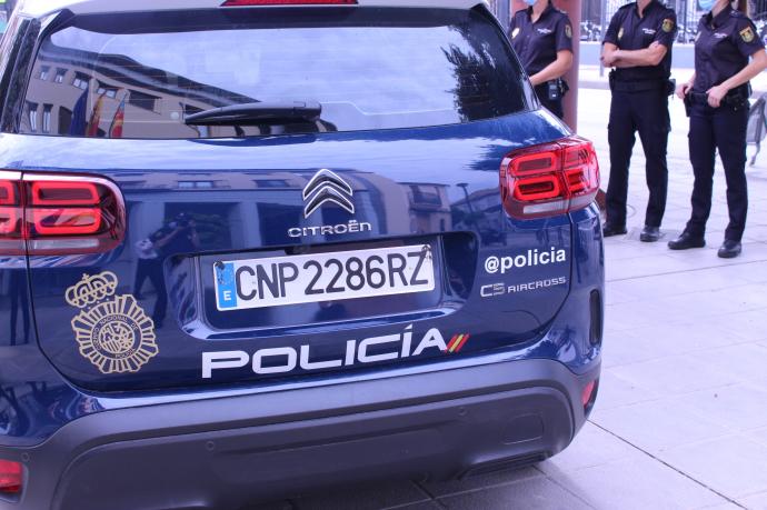 Imagen de un coche patrulla de la Policía Nacional.