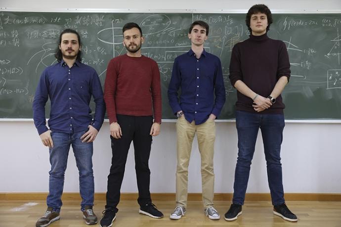 Jaime López, Gabriel Ybarra, Marco López y Carmelo López, los cuatro estudiantes que participan en 'Plancks 2022'.
