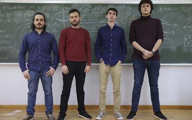 Jaime López, Gabriel Ybarra, Marco López y Carmelo López, los cuatro estudiantes que participan en 'Plancks 2022'.