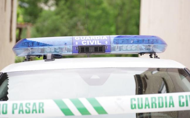 Vehículo de la Guardia Civil. Vehículo de la Guardia Civil.