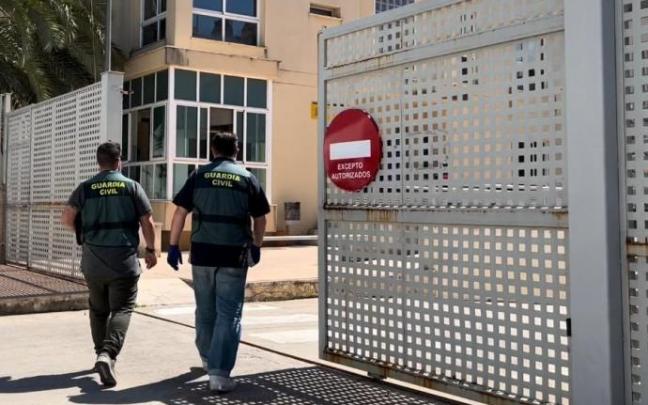 El acusado habría disparado contra dos agentes de la Guardia Civil. El acusado habría disparado contra dos agentes de la Guardia Civil.