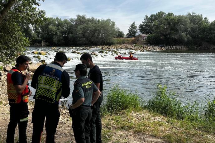 Equipos de emergencia continúan con la búsqueda del niño de 13 años en el río Ebro.