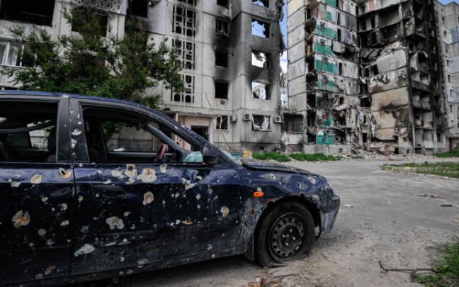 Una zona residencial dañada en la ciudad de Borodyanka, Ucrania.
