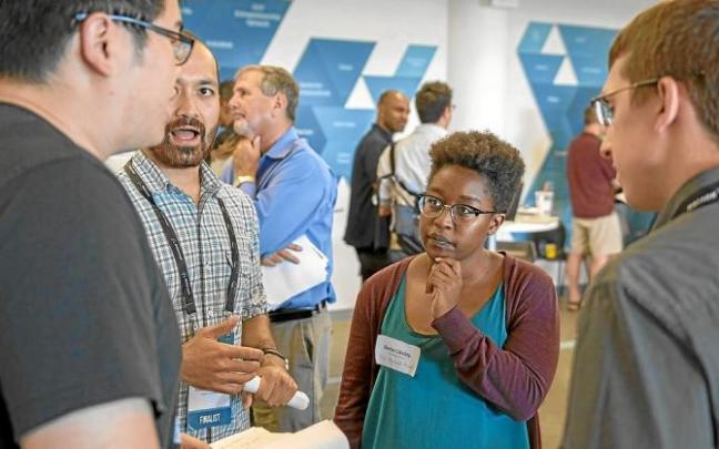 Emprendedores en unas jornadas organizadas por la Diputación de Bizkaia. Foto: DEIA
