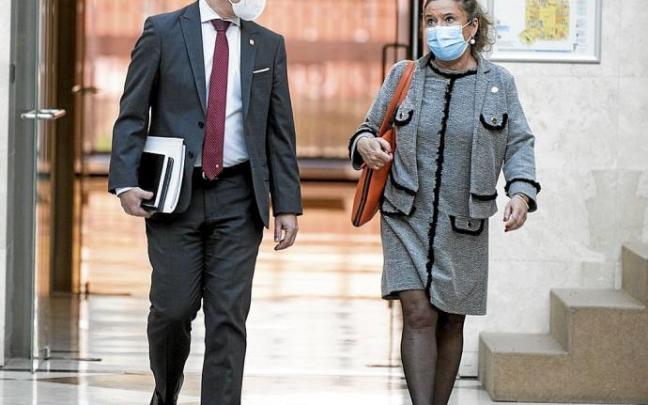 El lehendakari Urkullu y la consejera Sagardui se dirigen al LABI celebrado en diciembre. Foto: Irekia