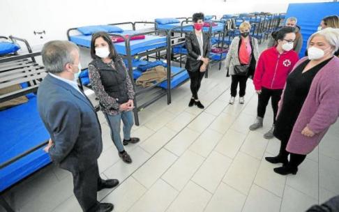 Visita a Hilanderas de representantes institucionales y de entidades integradas en la mesa de coordinación. Foto: Irekia