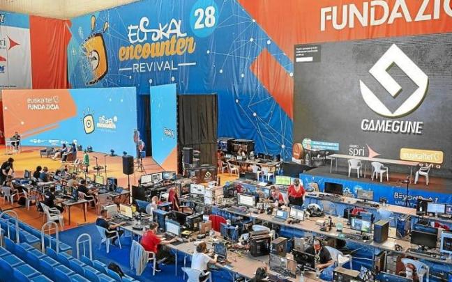 Euskal Encounter logró alcanzar los 3.317 participantes 'on line' en la pasada edición. Euskal Encounter logró alcanzar los 3.317 participantes 'on line' en la pasada edición.