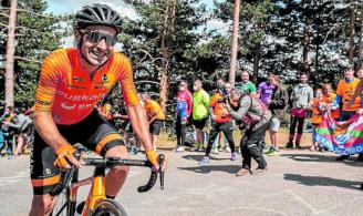 Bizkarra buscará un triunfo en la montaña para el equipo naranja. Foto: Markel Bazanbide/Euskaltel-Euskadi