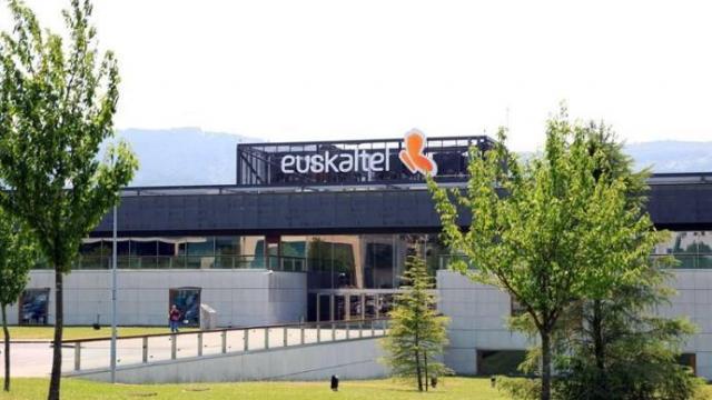 Sede de Euskatel. Sede de Euskatel.