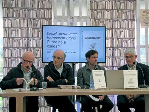 Jean-Louis Davant, Andrés Urrutia, Antton Curutcharry y Jon Casenave en la presentación