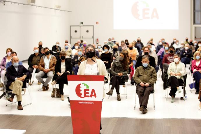 Representantes del sector crítico de Eusko Alkartasuna, en un acto de este año.
