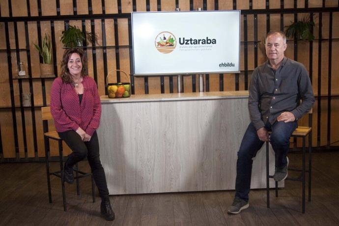 Eva López de Arróyabe y Kike Fernández de Pinedo en la presentación de este lunes del plan.