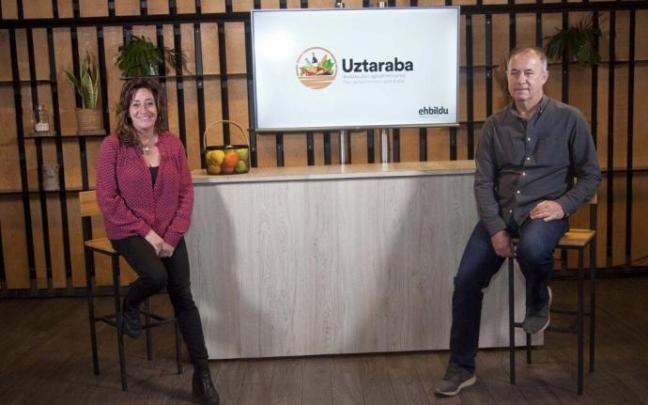 Eva López de Arróyabe y Kike Fernández de Pinedo en la presentación de este lunes del plan. Eva López de Arróyabe y Kike Fernández de Pinedo en la presentación de este lunes del plan.