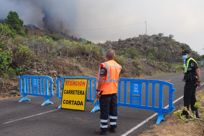 La evacuación de las zonas de riesgo de La Palma se lleva efectuando desde primer ahora de la tarde.