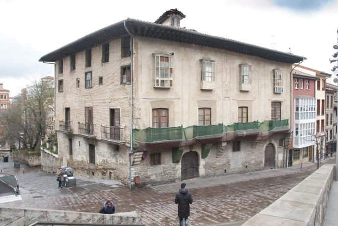 Exterior / fachada del palacio Maturana - Verástegui.